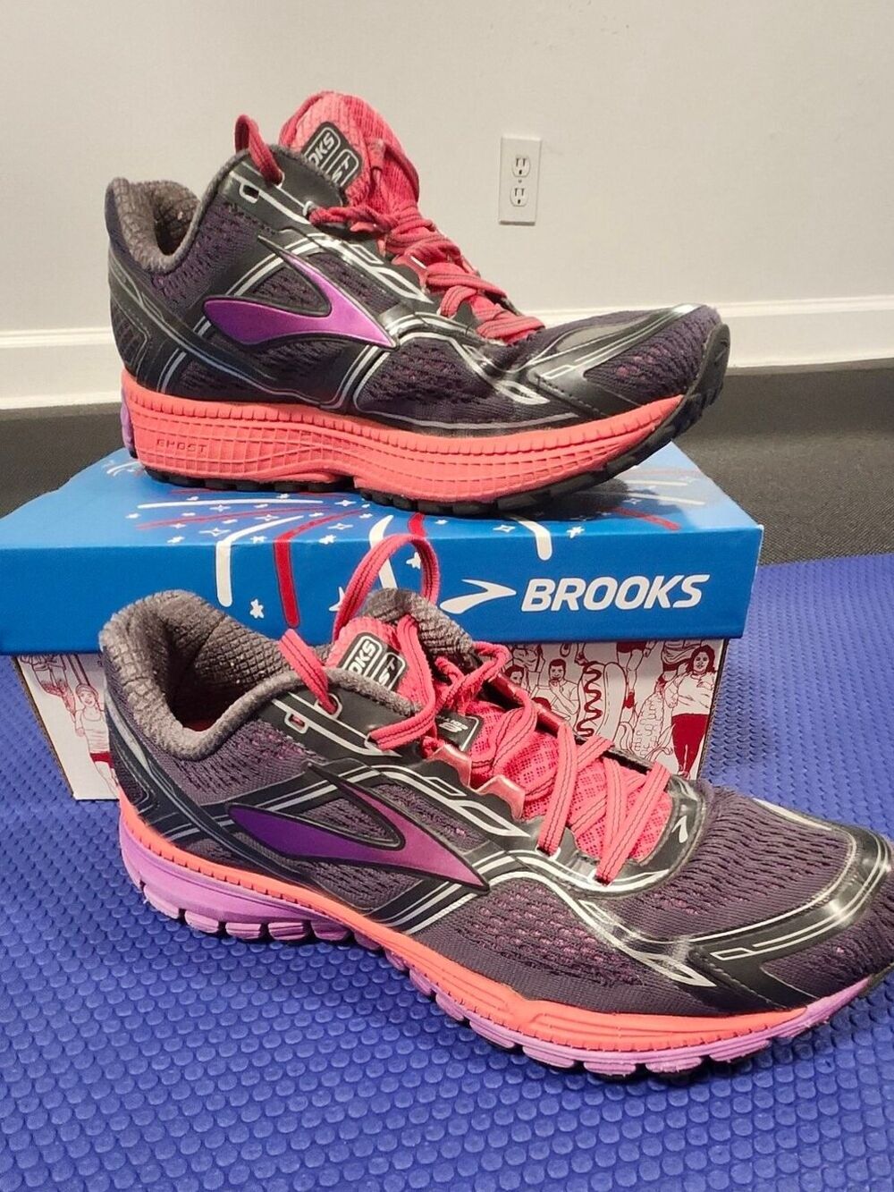 Brooks Ghost Running Shoes Size 10